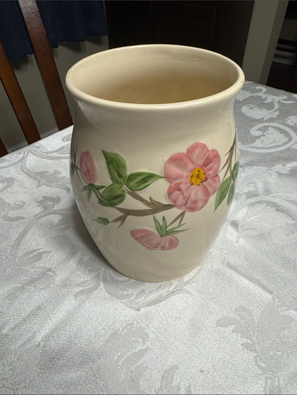 Vtg. Franciscan “ Desert Rose”  vase/ Utinsel holder.